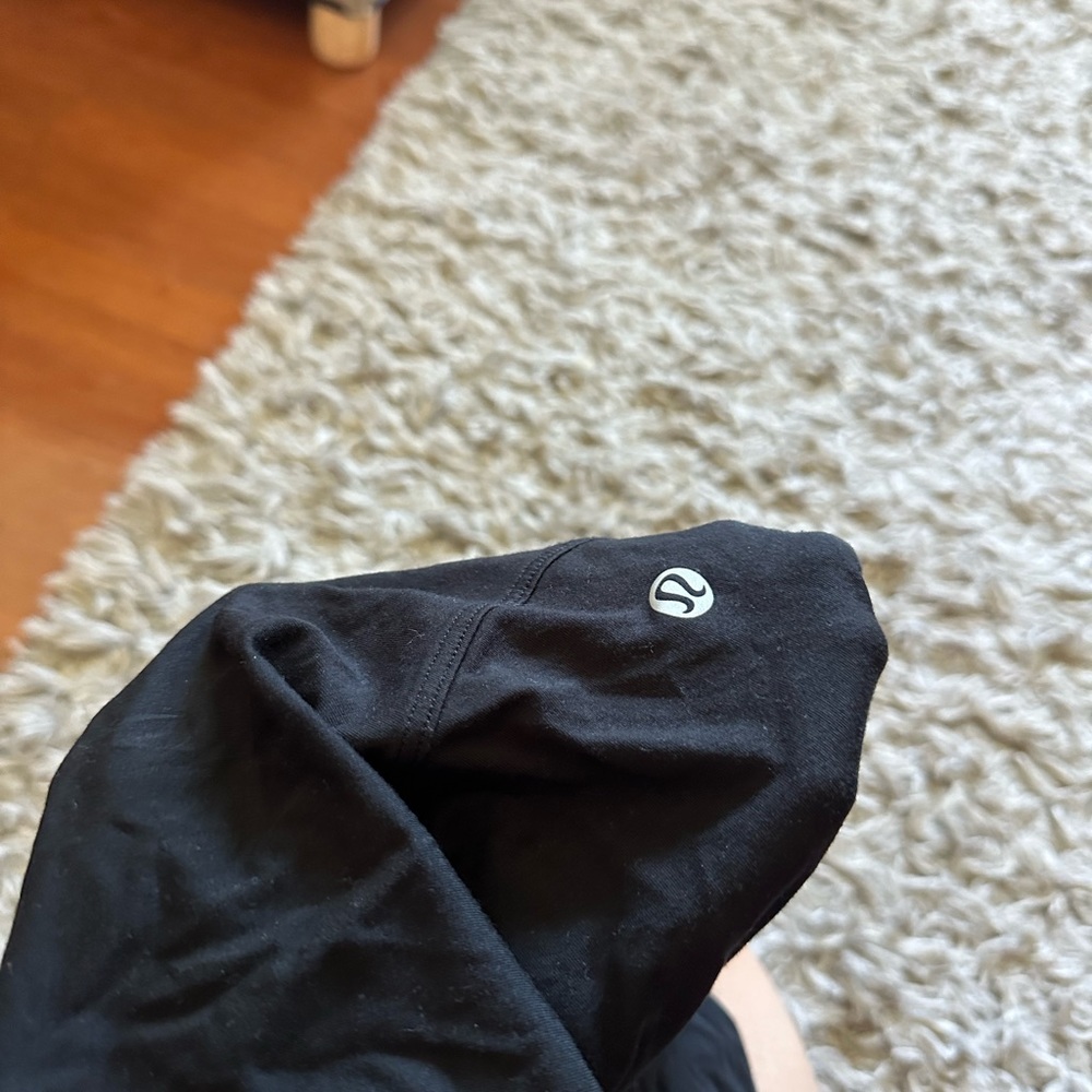 Lululemon top - Picture 2 of 3